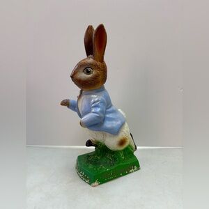 Vintage | Large Peter Rabbit Figurine